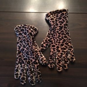 Cheetah Print Gloves
